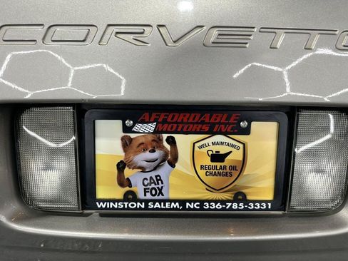 Used 2002 Chevrolet Corvette Coupe w/ Preferred Equipment Group2 RWD image 22