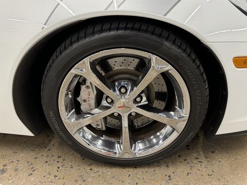 Used 2010 Chevrolet Corvette Grand Sport w/ Preferred Equipment Group RWD image 19
