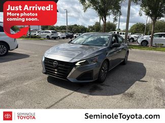 Used 2024 Nissan Altima 2.5 SV FWD video 1