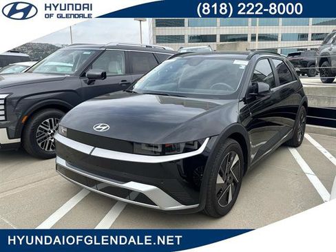 Used 2025 Hyundai Ioniq 5 SEL RWD image 1