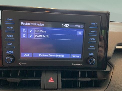 Used 2020 Toyota RAV4 XLE FWD image 18