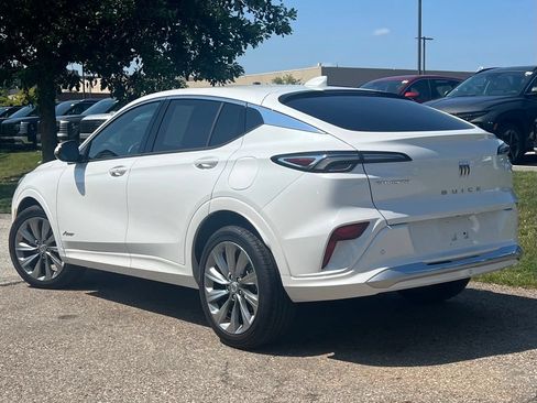 Used 2026 Buick Envista Avenir FWD image 2