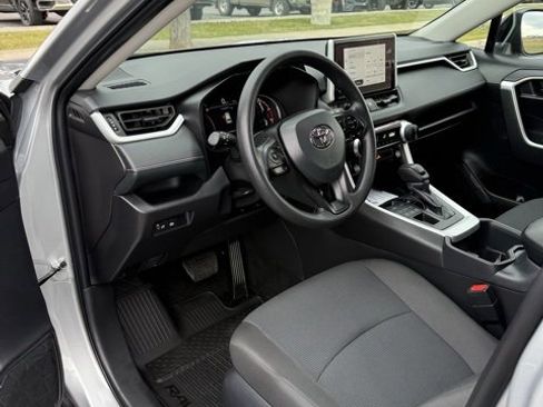 Used 2025 Toyota RAV4 LE image 13