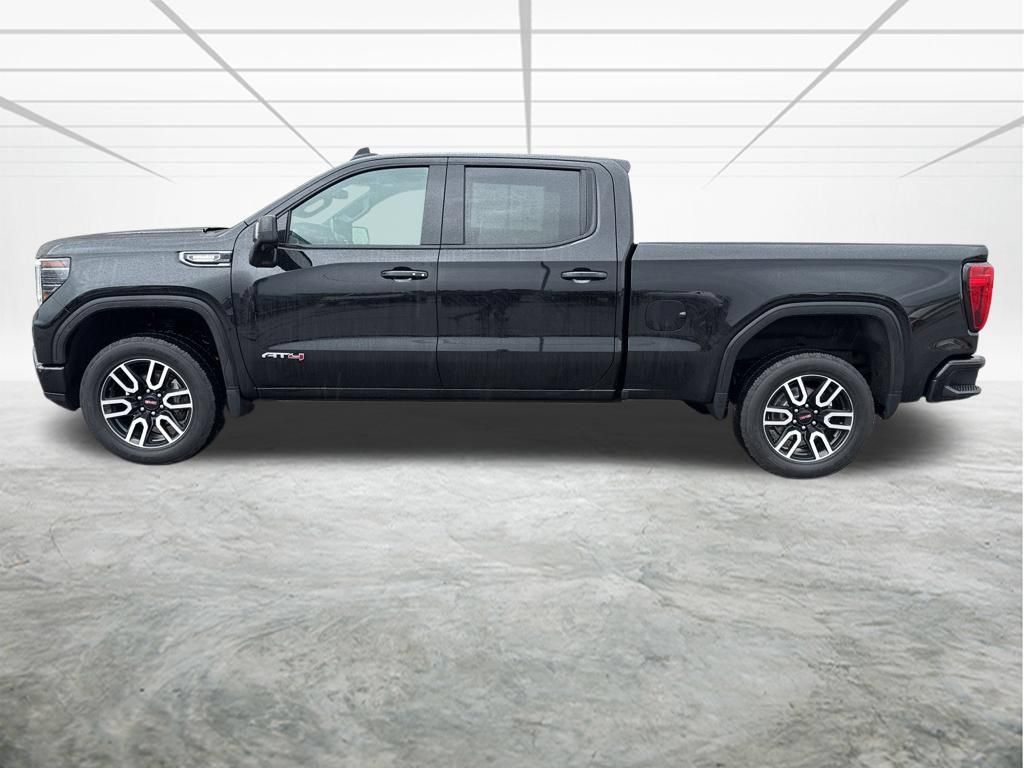 Used 2023 GMC Sierra 1500 AT4 w/ AT4 Preferred Package AWD/4WD image 2