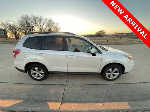 Used 2014 Subaru Forester 2.5i Premium w/ Popular Package #2 image 2