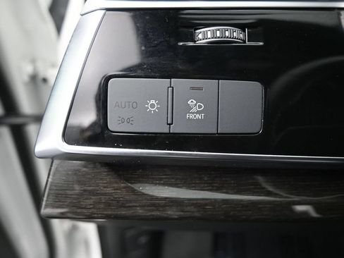 Used 2025 Audi Q7 3.0T Premium Plus AWD/4WD image 26