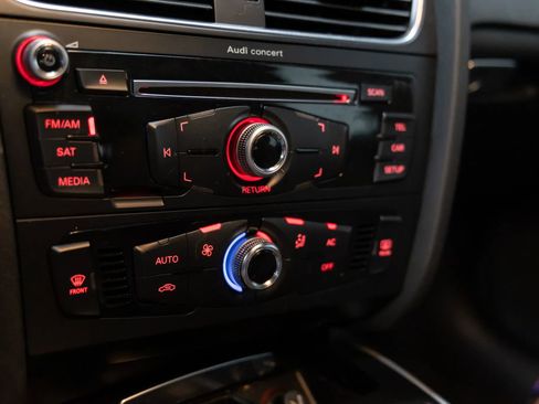 Used 2013 Audi A4 Premium w/ Convenience Pkg image 28