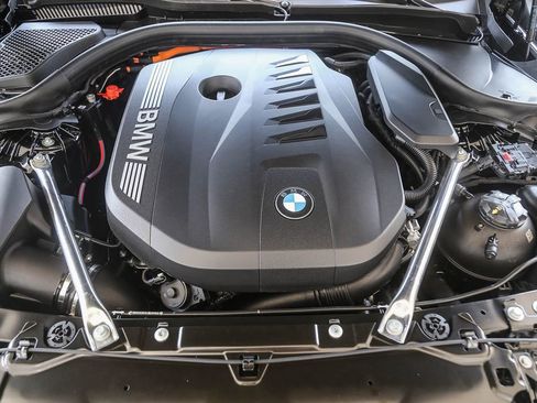 New 2027 BMW 550e xDrive AWD/4WD image 23