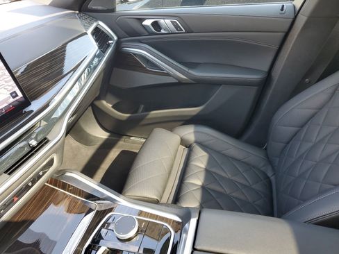 Used 2024 BMW X6 xDrive40i image 25