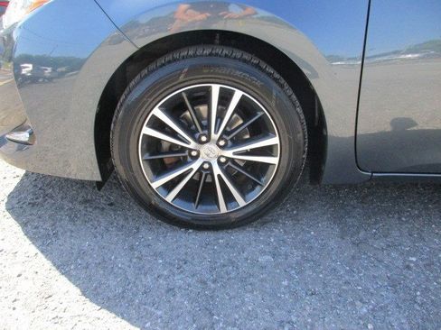 Used 2018 Toyota Corolla LE w/ LE Premium Package FWD image 14