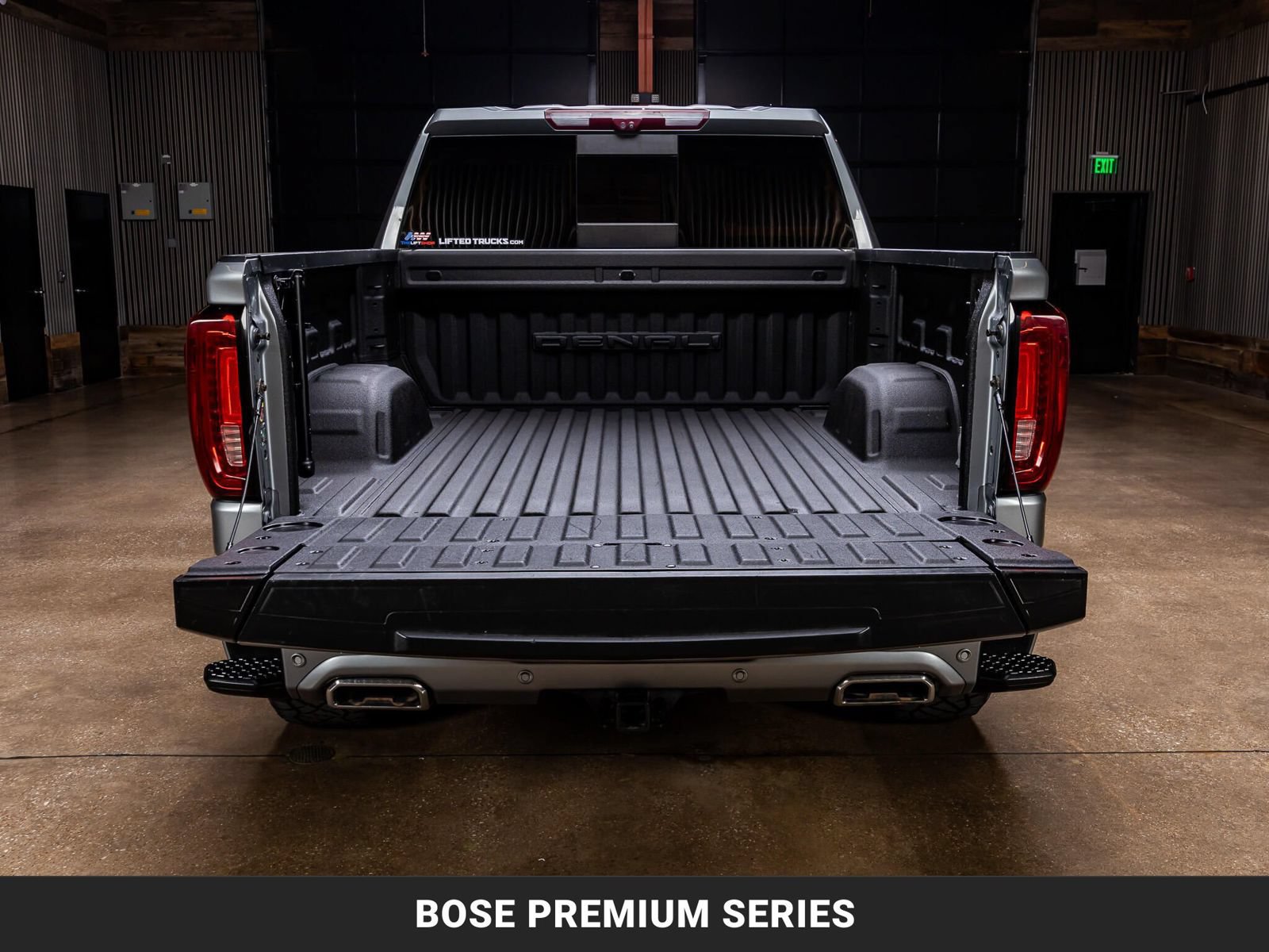 Used 2023 GMC Sierra 1500 Denali Ultimate AWD/4WD image 8