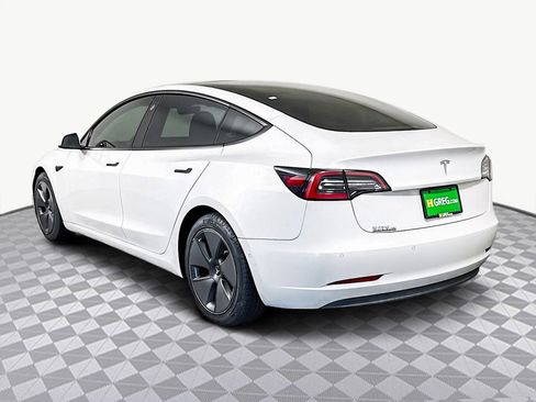 Used 2021 Tesla Model 3 Standard Range Plus image 7