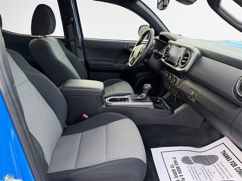 Used 2020 Toyota Tacoma TRD Sport image 24