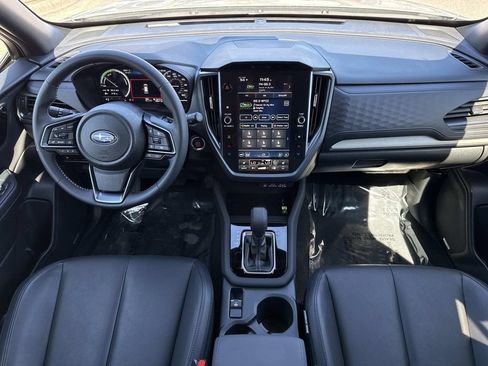 Used 2025 Subaru Forester Limited image 18