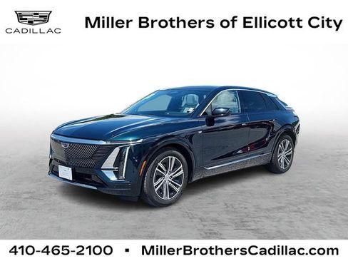 Used 2024 Cadillac Lyriq Luxury AWD/4WD image 1