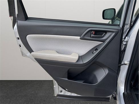 Used 2018 Subaru Forester 2.5i Premium image 34