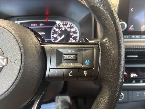 Used 2023 Nissan Rogue SV AWD/4WD image 21