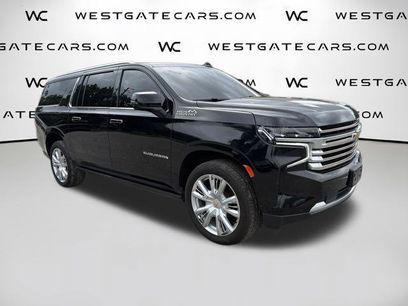 Used 2023 Chevrolet Suburban High Country w/ Premium Package 2