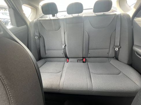 Used 2025 Kia K4 FWD image 37