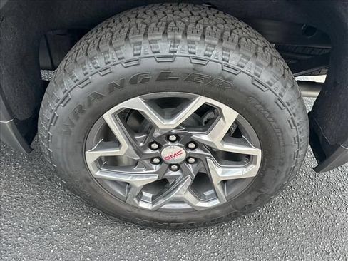 New 2026 GMC Sierra 1500 SLE AWD/4WD image 17