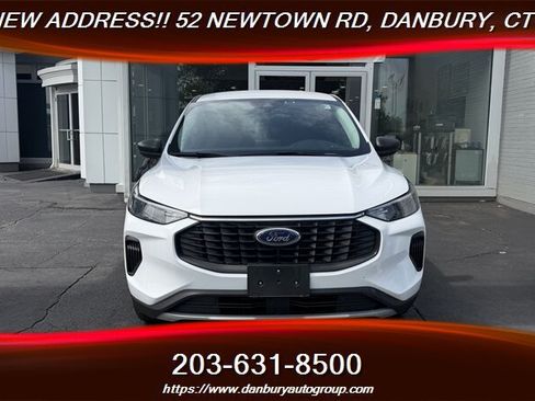 Used 2024 Ford Escape Active AWD/4WD image 8