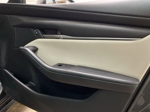 Used 2020 MAZDA MAZDA3 Sedan w/ Select Package image 73