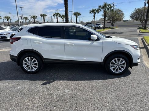 Used 2022 Nissan Rogue Sport S image 7