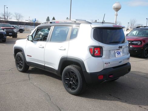 Used 2018 Jeep Renegade Trailhawk image 7