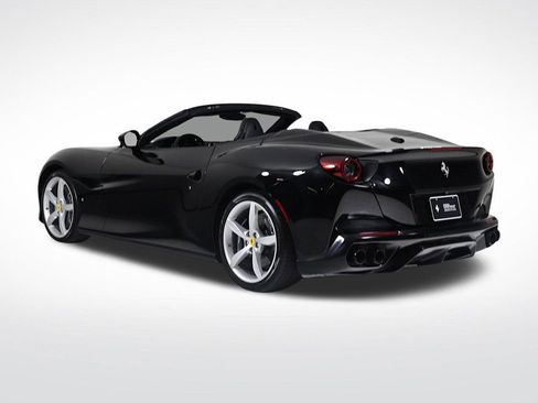 Certified 2019 Ferrari Portofino image 2