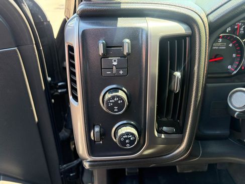 Used 2015 GMC Sierra 1500 SLT w/ All-Terrain Package AWD/4WD image 14