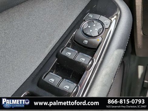 Used 2019 Ford Edge SEL FWD image 23