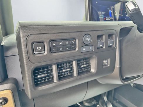 Used 2024 Chevrolet Brightdrop 600 w/ Commercial Equipment Package AWD/4WD image 13