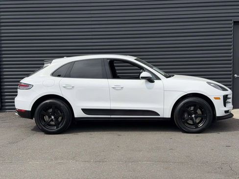 Certified 2021 Porsche Macan AWD/4WD image 8
