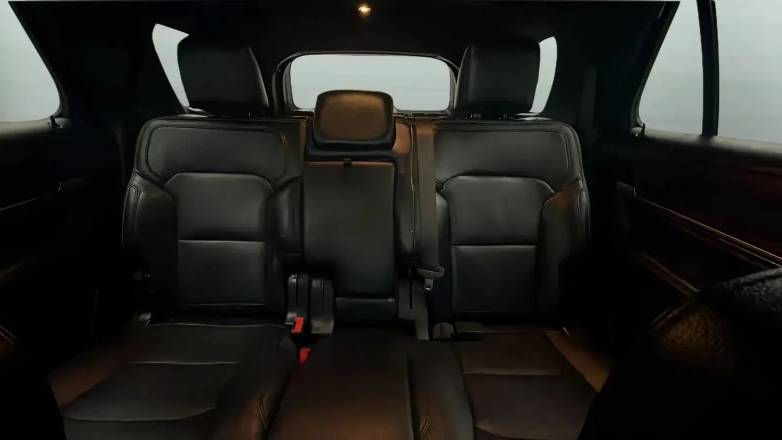 Used 2019 Ford Explorer Limited w/ Class III Trailer Tow Package AWD/4WD image 19