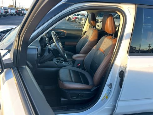 Used 2023 Ford Bronco Sport Outer Banks w/ Tech Package image 16