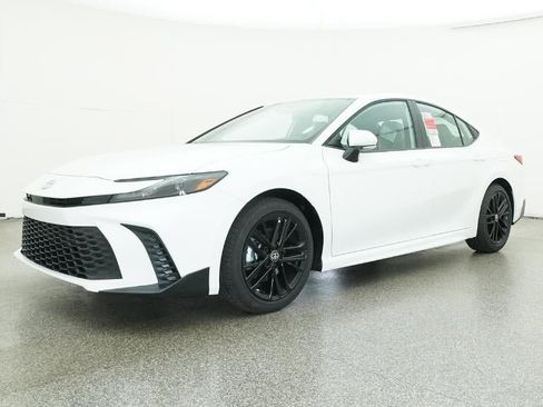 New 2026 Toyota Camry SE image 25