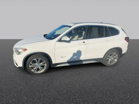 Used 2017 BMW X1 xDrive28i AWD/4WD image 5