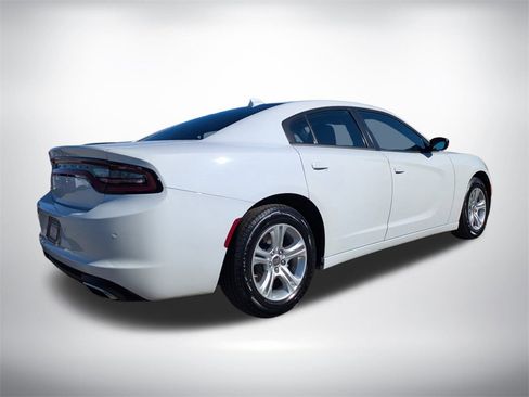 Used 2023 Dodge Charger SXT image 3