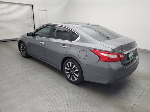 Used 2016 Nissan Altima 2.5 SV FWD image 3