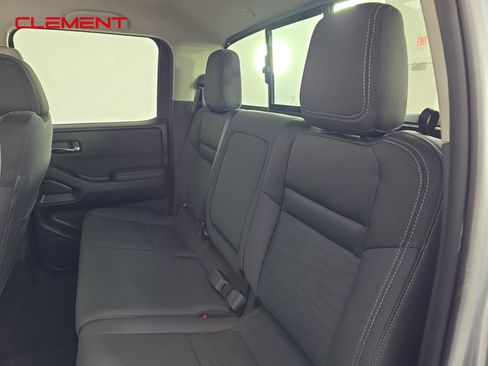 Used 2023 Nissan Frontier SV w/ SV Convenience Package image 26