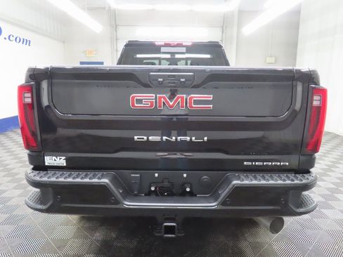 Used 2024 GMC Sierra 2500 Denali w/ Denali Reserve Package image 40