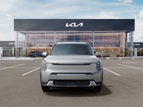 New 2026 Kia EV9 Light RWD image 2