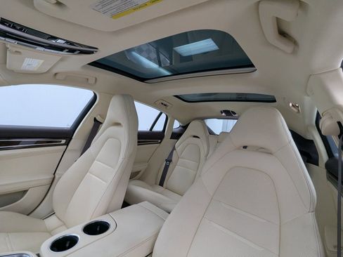 Used 2023 Porsche Panamera 4 image 23