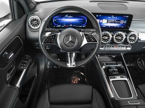 Certified 2024 Mercedes-Benz EQB 250+ image 11