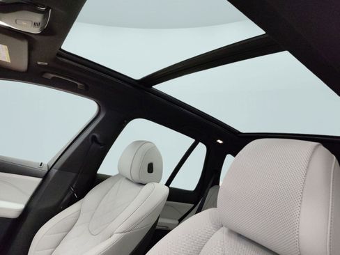 Certified 2024 BMW X5 xDrive50e image 23