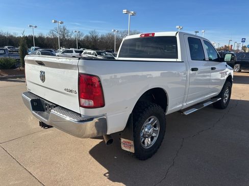 Used 2018 RAM 2500 Tradesman w/ Chrome Appearance Group image 3
