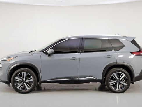 Used 2023 Nissan Rogue SL w/ SL Premium Package image 47