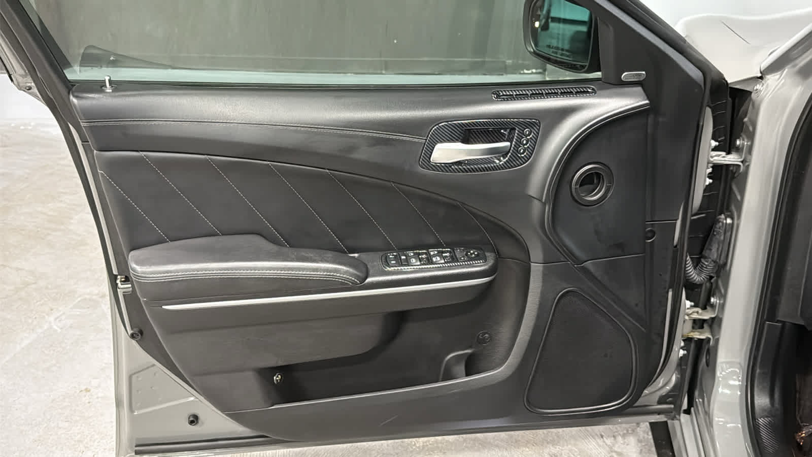 Used 2019 Dodge Charger Scat Pack w/ Dynamics Package RWD image 9