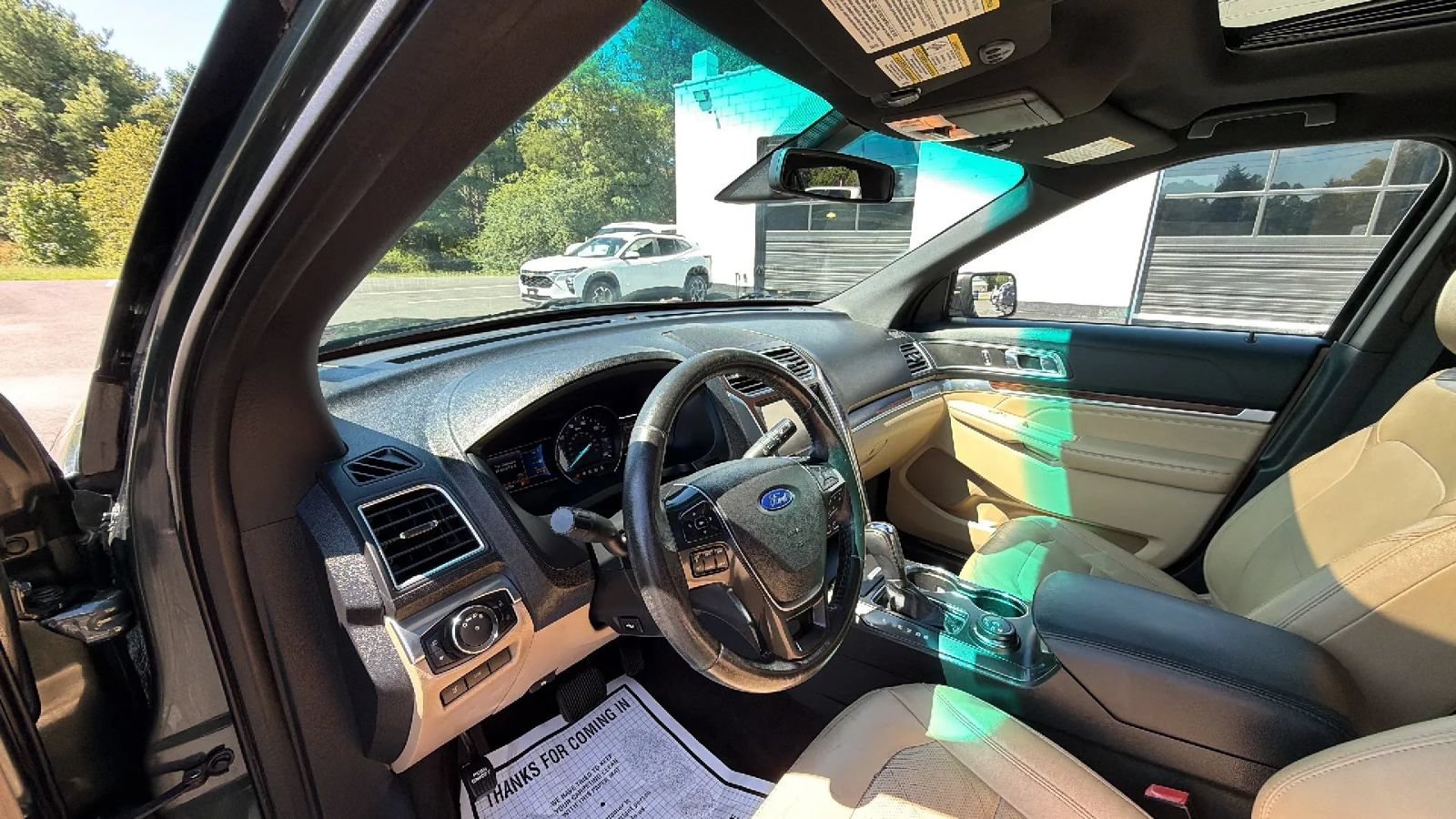 Used 2016 Ford Explorer Limited w/ Equipment Group 301A AWD/4WD image 17
