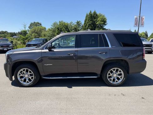 Used 2017 GMC Yukon SLT w/ HD Trailering Package AWD/4WD image 5